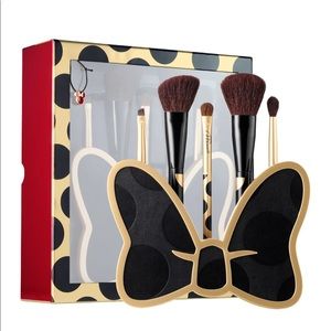 RARE Sephora x Disney Minnie Mouse brush set